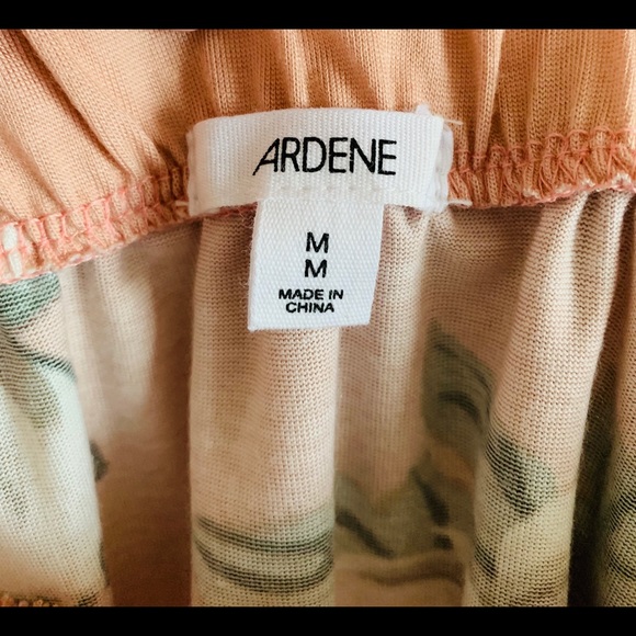 Floral off the shoulder top - Picture 2 of 2